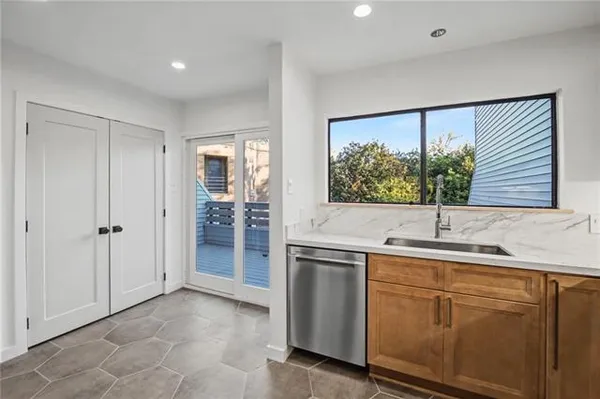 $327,000 | 2856 Steamship Circle, Unit A, New Orleans, LA 70123