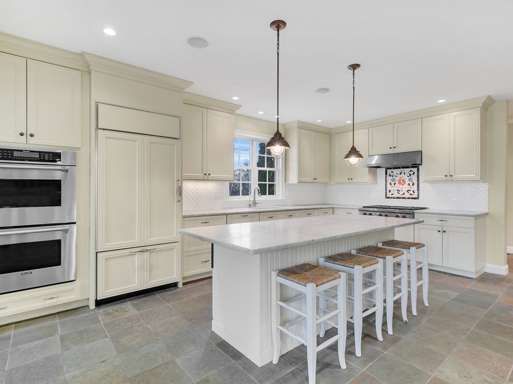 60 Crescent Road Concord, MA 01742 - Photo 13 of 36