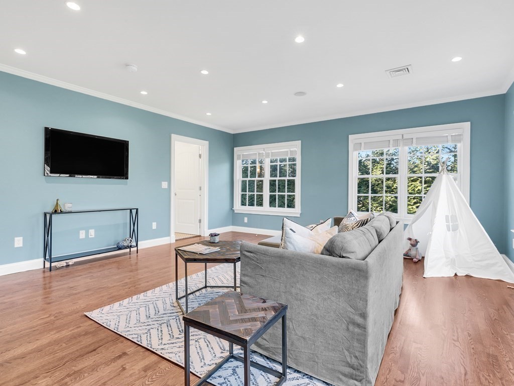 60 Crescent Road Concord, MA 01742 - Photo 19 of 36