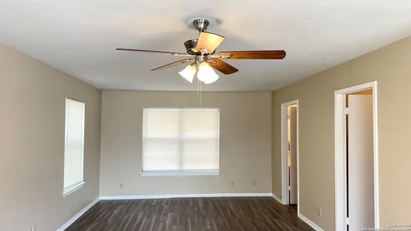 $795 | 3815 Ridgeline Drive, Unit UPSTAIRS APARTMENT, San Antonio, TX 78228