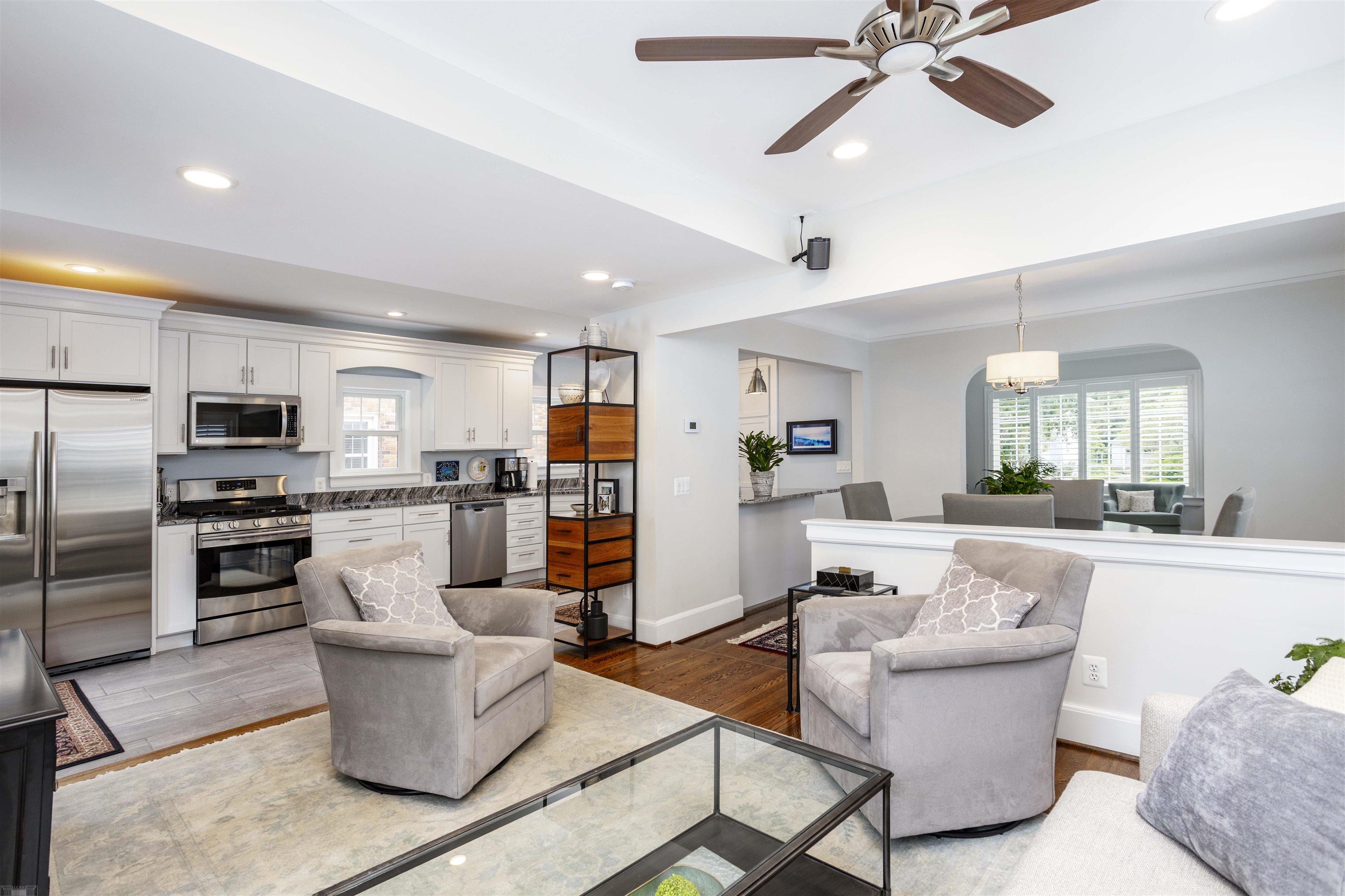 264 Ridgemont Road Grosse Pointe, MI 48236 - Photo 16 of 38 50118055-15.JPG