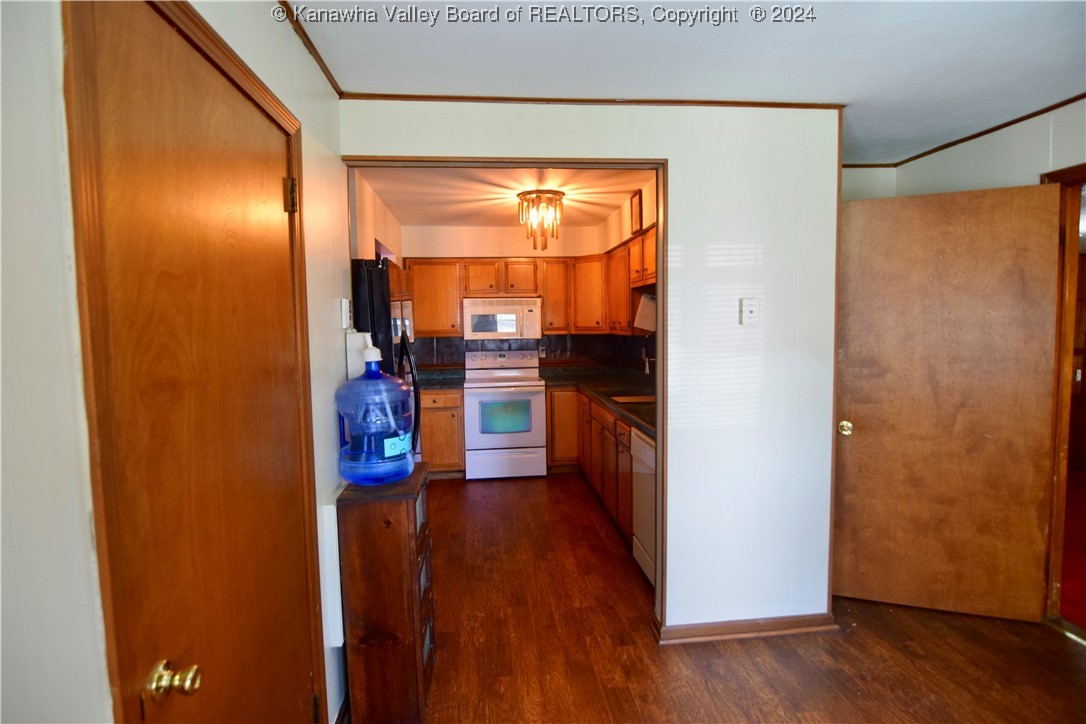 5417 Graham Station Road Letart, WV 25253 - Photo 8 of 21 Gallery Image 8