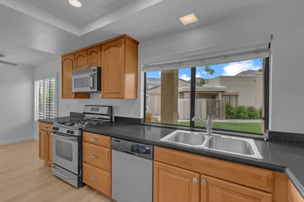 $2,700 | 72384 Ridgecrest Lane, Palm Desert, CA 92260