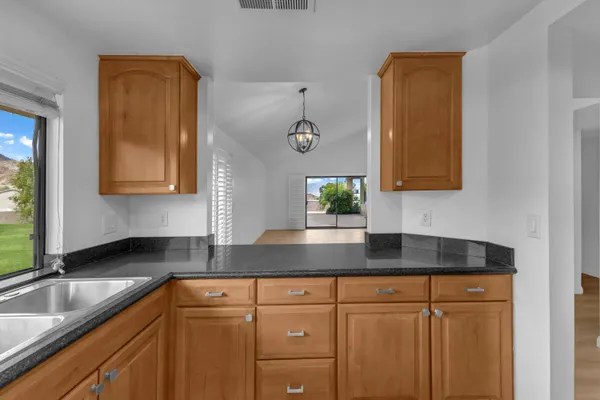 $2,700 | 72384 Ridgecrest Lane, Palm Desert, CA 92260