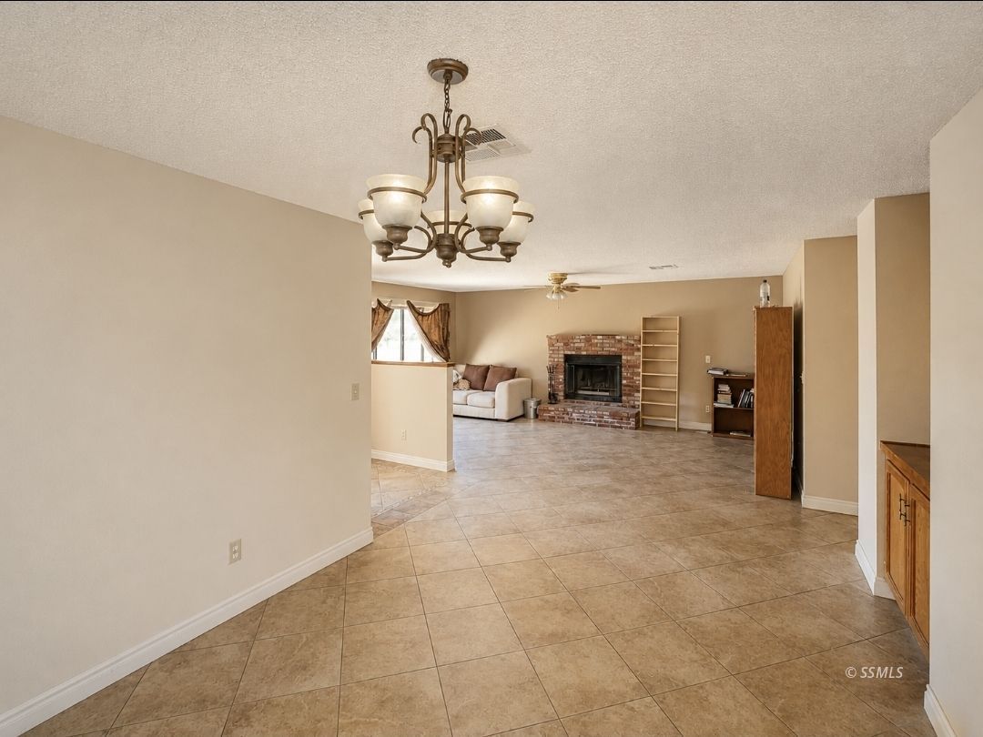 213 Michele Street Ridgecrest, CA 93555 - Photo 4 of 16