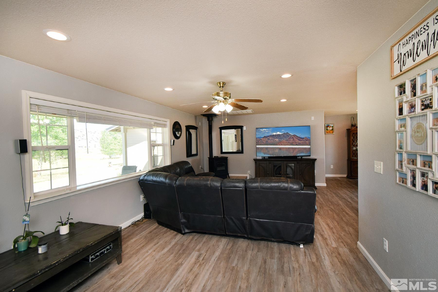 105 Buckboard Circle Reno, NV 89508 - Photo 17 of 39 Photo 18