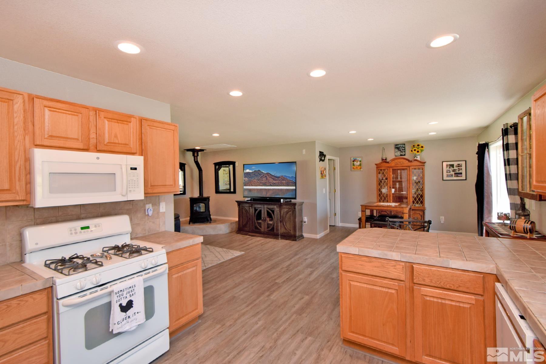 105 Buckboard Circle Reno, NV 89508 - Photo 20 of 39 Photo 21