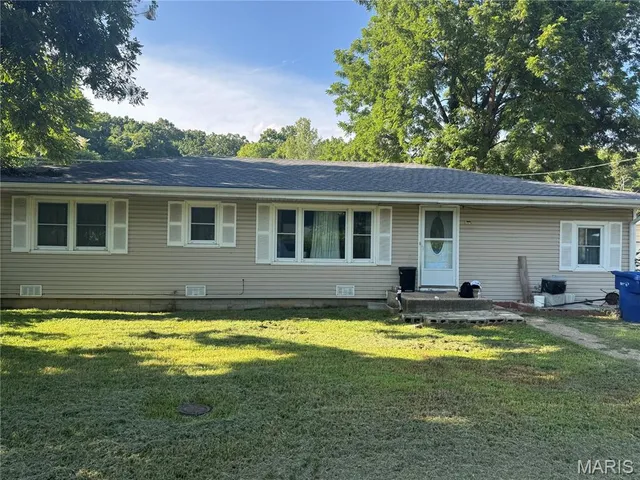 $153,000 | 1802 Pearson Street, Waynesville, MO 65583