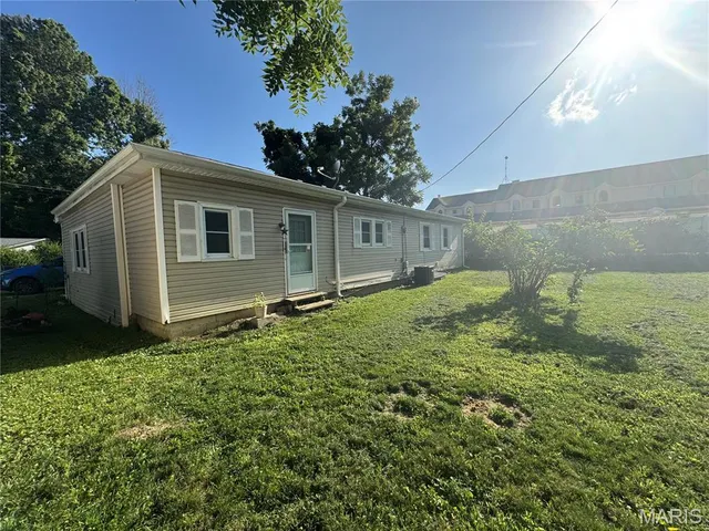 $153,000 | 1802 Pearson Street, Waynesville, MO 65583