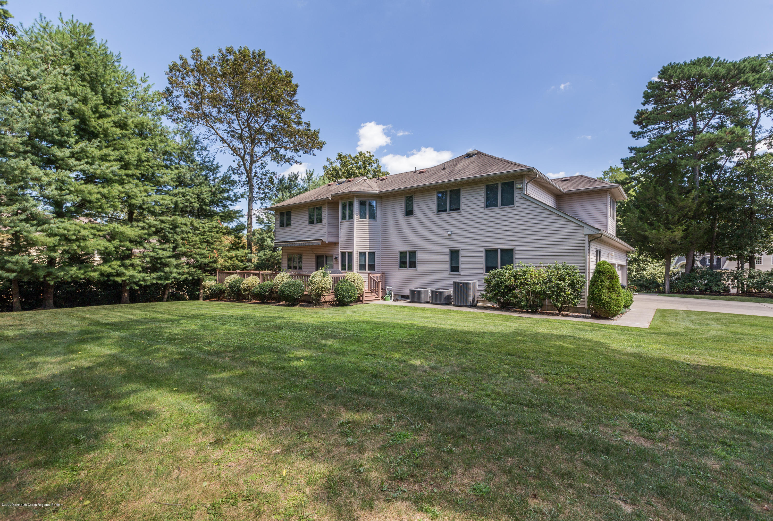 597 Winding River Road Brick, NJ 08724 - Photo 4 of 30 597WindingRiverRd0023