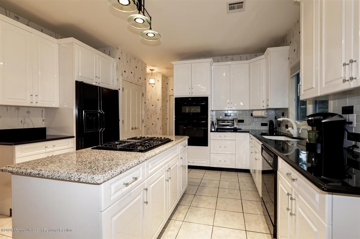 597 Winding River Road Brick, NJ 08724 - Photo 10 of 30 5burner gas downdraft stove