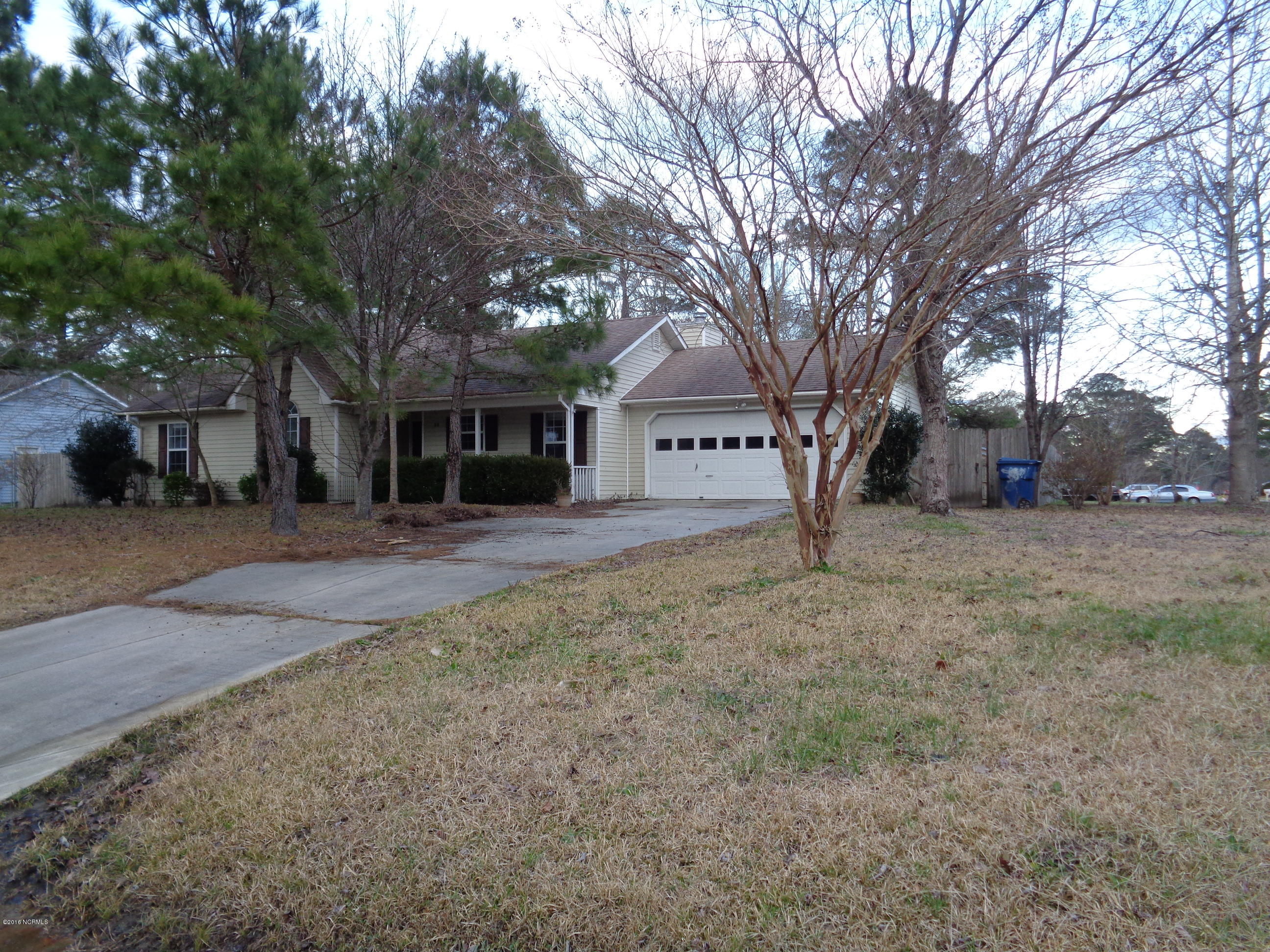 99 Poplar Road Havelock, NC 28532 - Photo 3 of 8 DSC01370