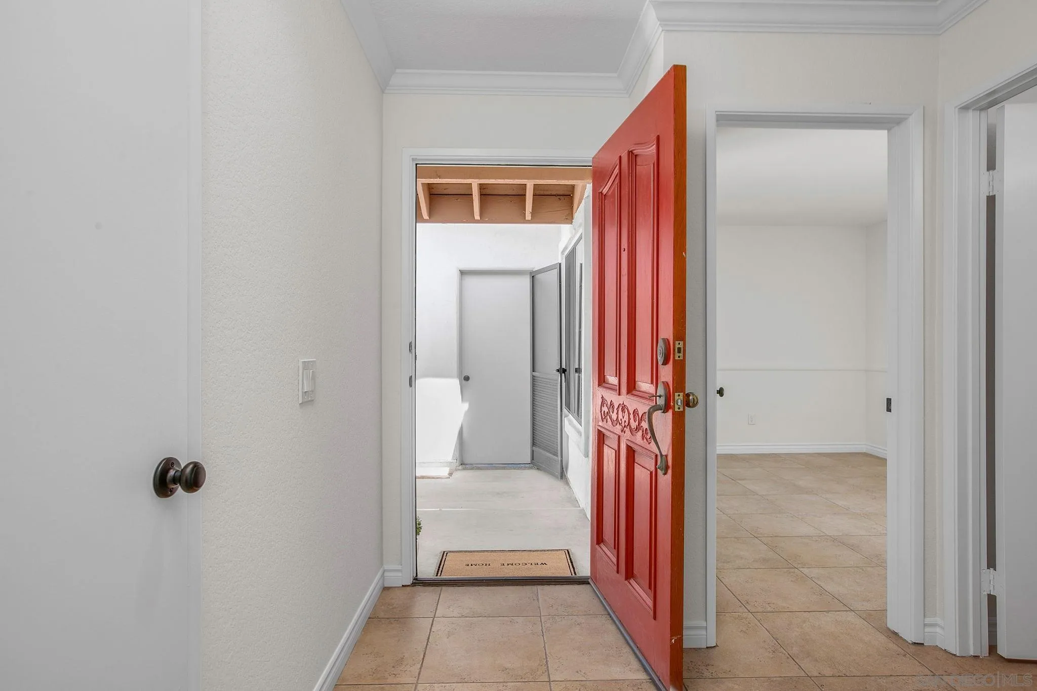 2041 Coolngreen Lane Encinitas, CA 92024 - Photo 9 of 36 a view of a bathroom from a corridor
