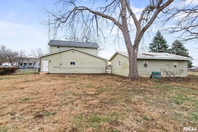 $197,900 | 442 South 6th Street, Auburn, IL 62615