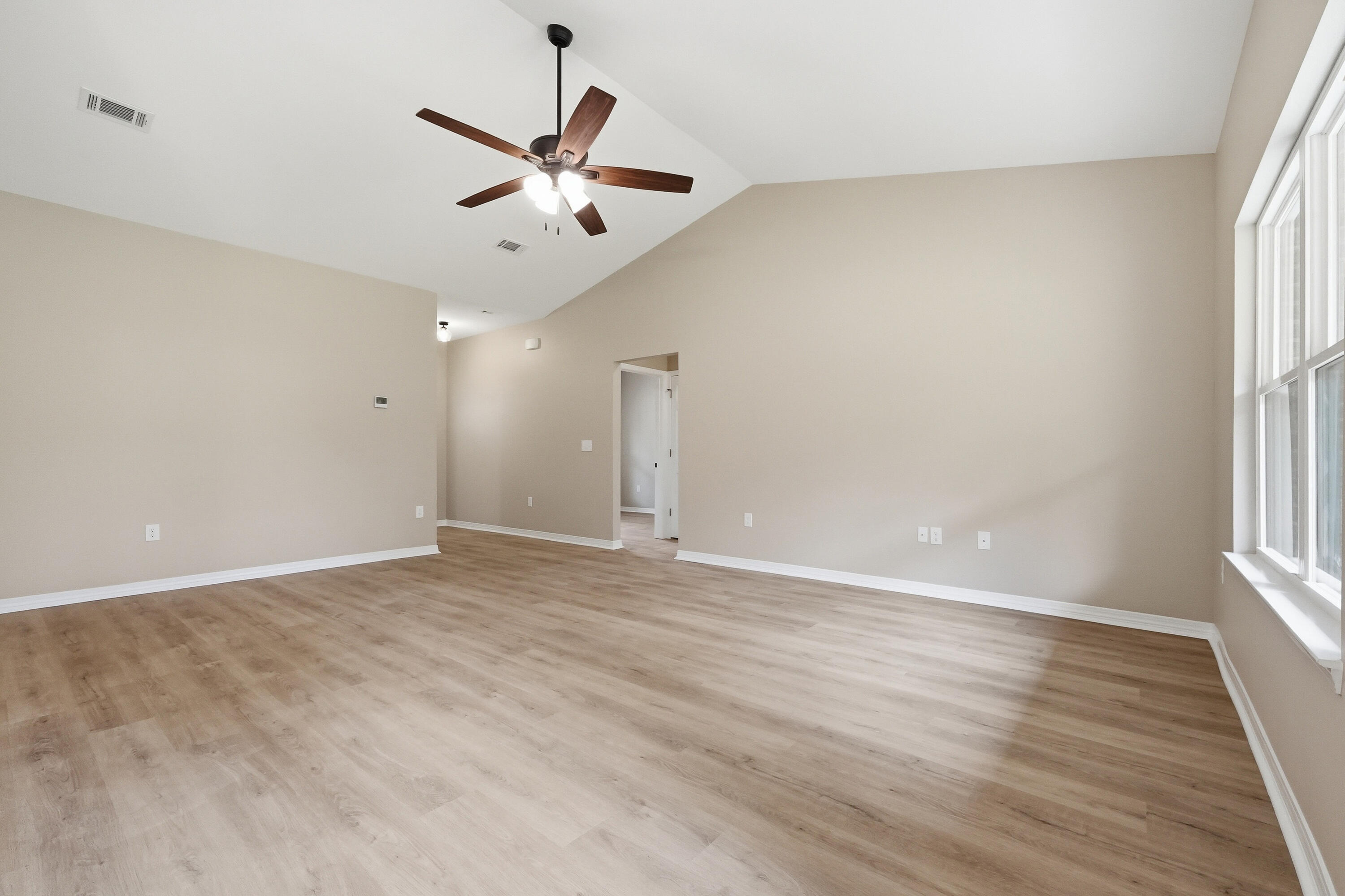 6142 Clover Street Crestview, FL 32539 - Photo 16 of 54 6142 clover st-14