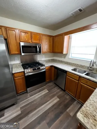 $1,900 | 2360 Wellington Circle, Lithonia, GA 30058