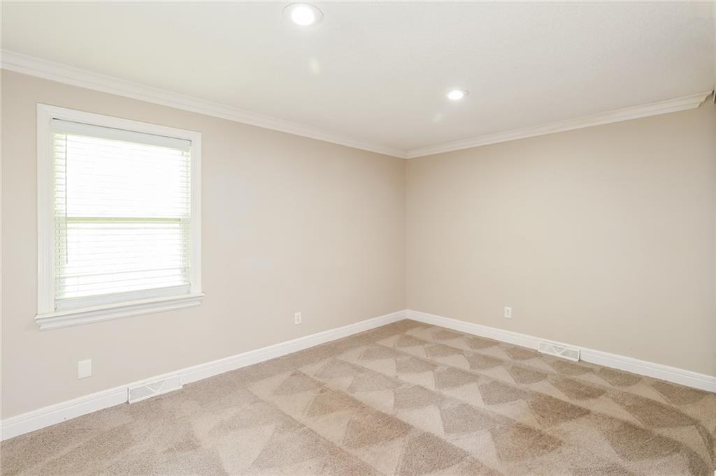 17816 East Greentree Avenue Independence, MO 64057 - Photo 12 of 17