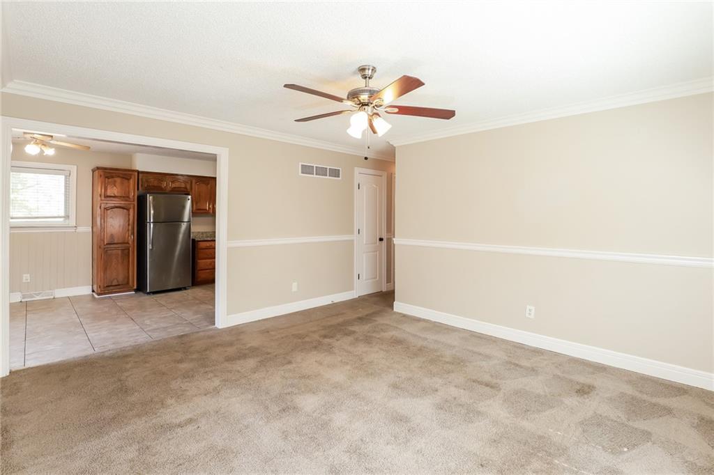 17816 East Greentree Avenue Independence, MO 64057 - Photo 3 of 17