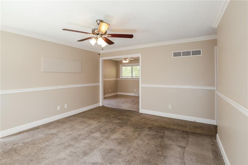 17816 East Greentree Avenue Independence, MO 64057 - Photo 4 of 17