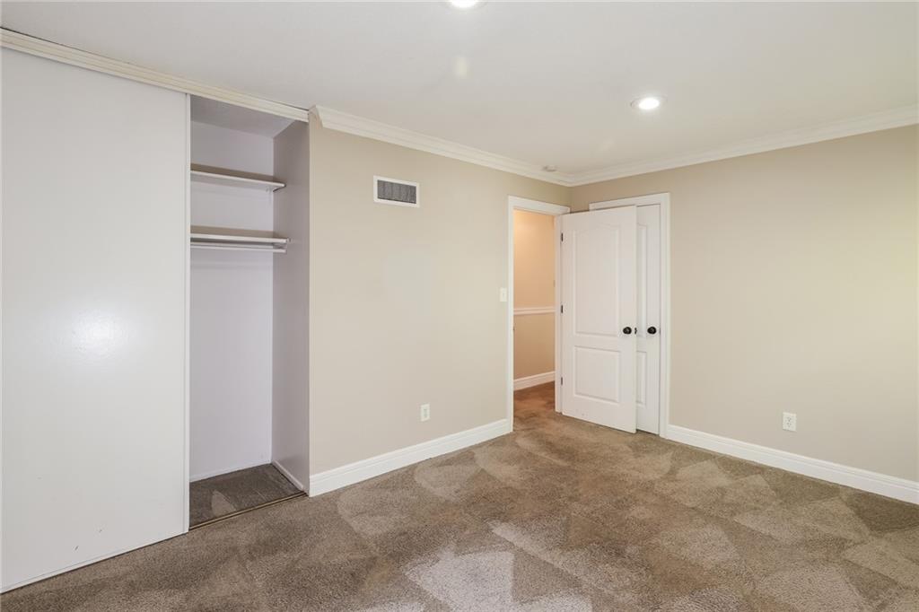 17816 East Greentree Avenue Independence, MO 64057 - Photo 10 of 17