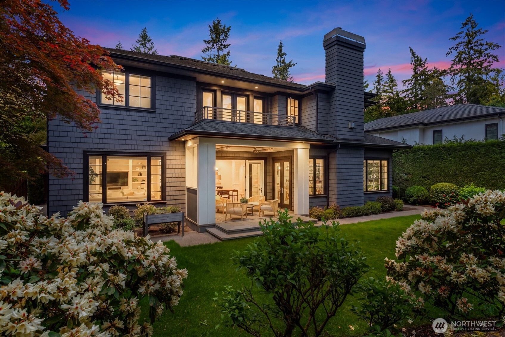 3143 Hunts Point Road Hunts Point, WA 98004 - Photo 2 of 24 Gallery Image 2