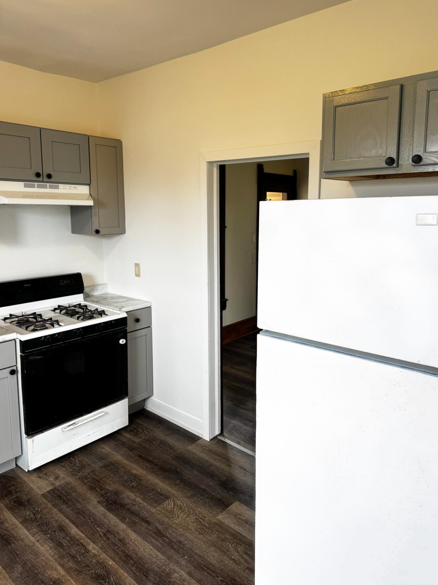 906 Ohio Street, Unit 1 Michigan City, IN 46360 - Photo 12 of 19 1500x2000