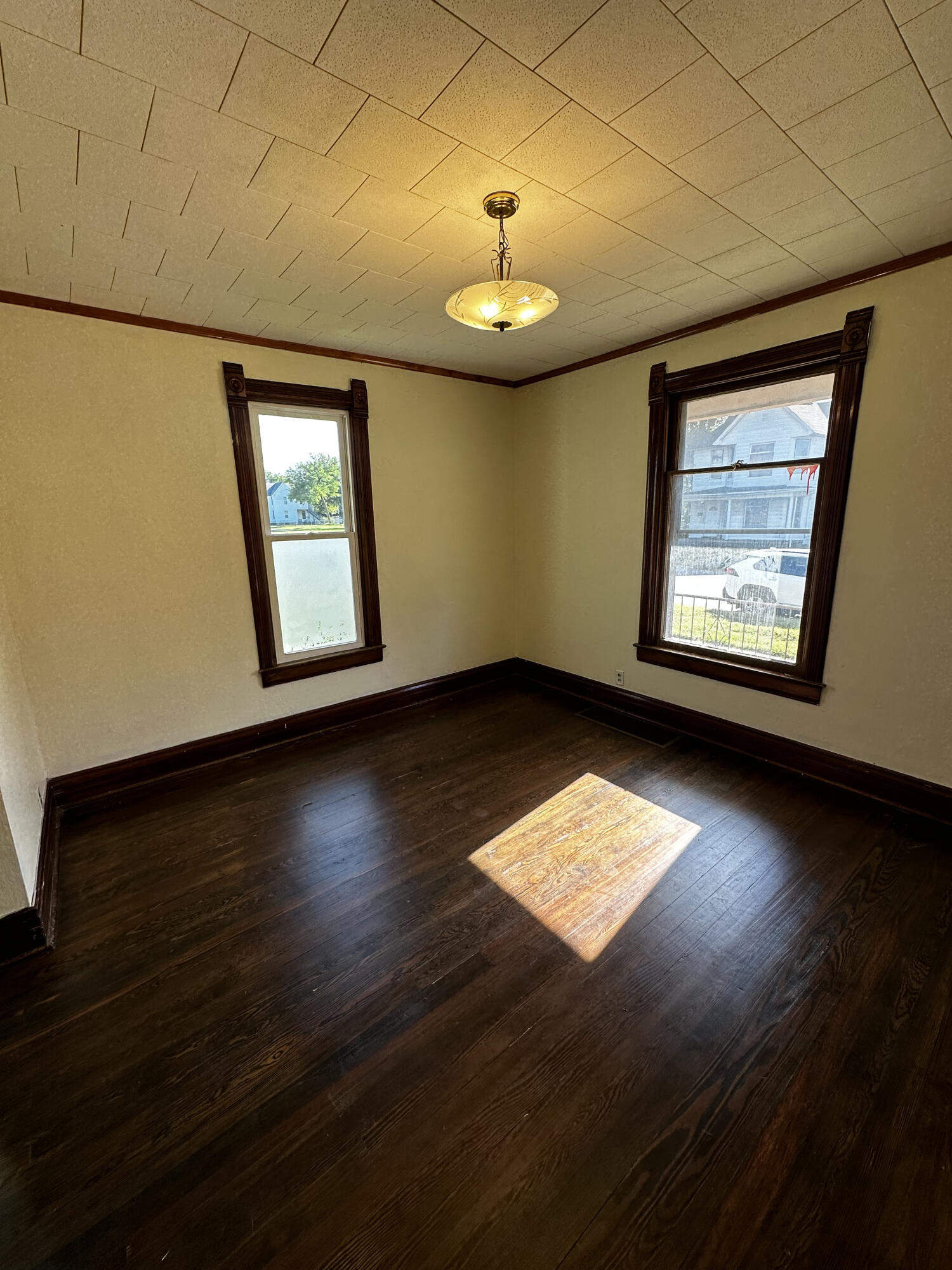 906 Ohio Street, Unit 1 Michigan City, IN 46360 - Photo 2 of 19 1500x2000