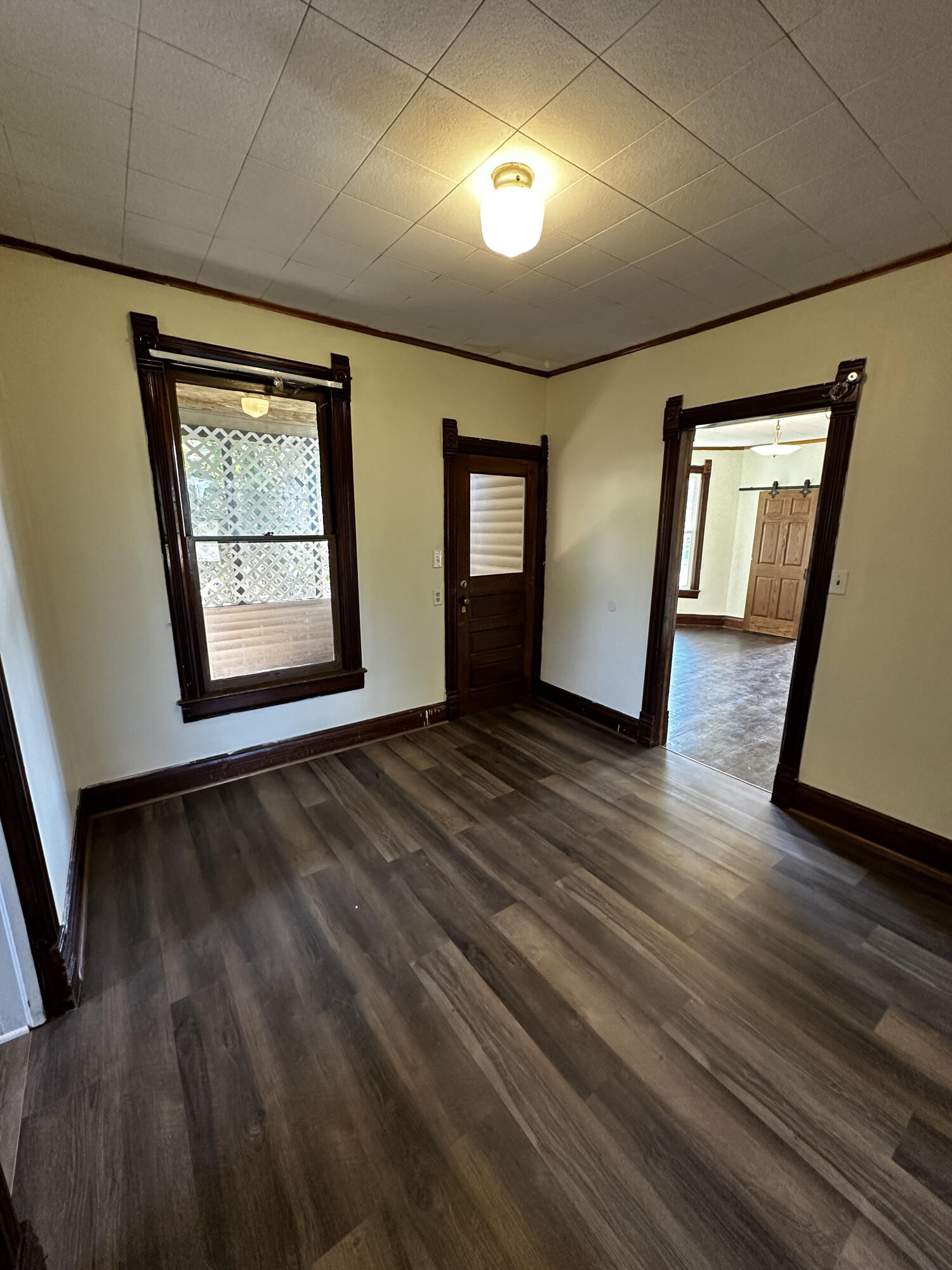 906 Ohio Street, Unit 1 Michigan City, IN 46360 - Photo 7 of 19 1500x2000