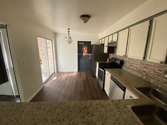 $2,480 | 1283 Ranchview Court, Buffalo Grove, IL 60089