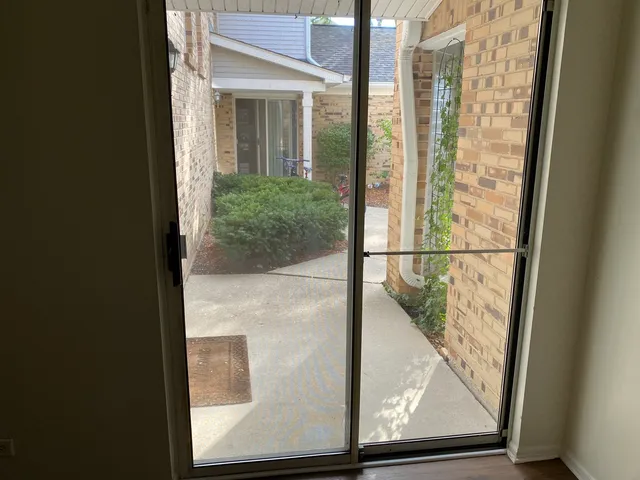 $2,480 | 1283 Ranchview Court, Buffalo Grove, IL 60089