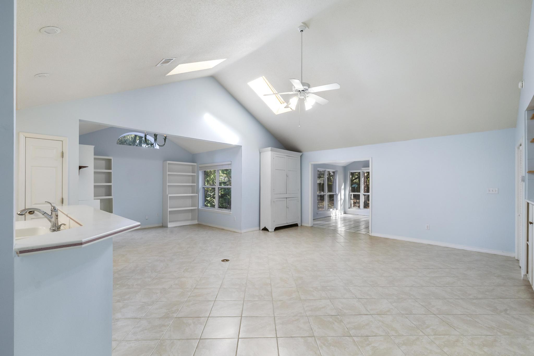 1780 Ivalea Circle Navarre, FL 32566 - Photo 18 of 43 7Y9A8967