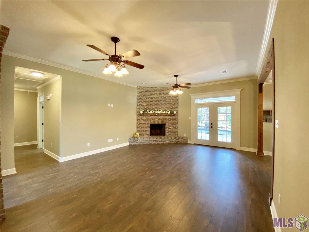11081 Buxton Road St. Amant, LA 70774 - Photo 5 of 33 Gallery Image 5
