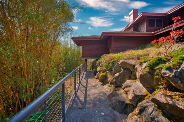 $2,100,000 | 64-5221 Iokua Place, Kamuela, HI 96743