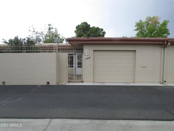 $2,099 | 10880 West Emerald Drive, Sun City, AZ 85351