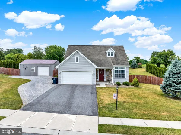 $495,000 | 45 Tulpy View Road, Womelsdorf, PA 19567