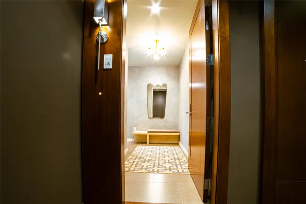 a view of an entryway of a house