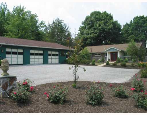 306 Mitchell Hill Road Butler, PA 16002 - Photo 2 of 8 Parking Lot/Garage. 3 plus car garage.