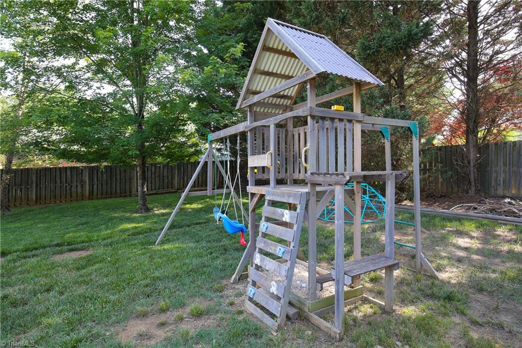 4103 Tahoe Court High Point, NC 27265 - Photo 35 of 44