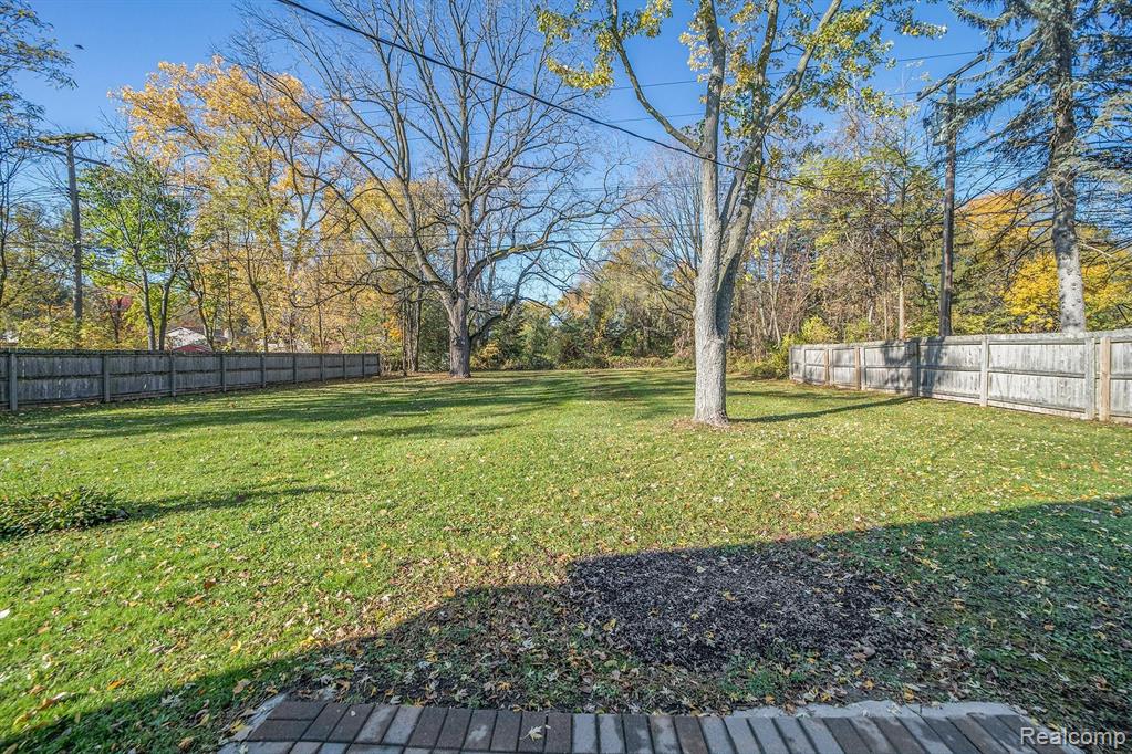 5631 Livernois Road Troy, MI 48098 - Photo 22 of 24