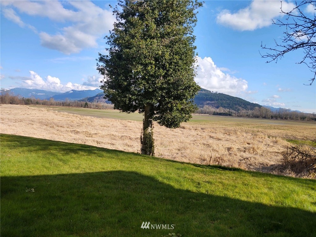 22660 Rhodes Road Sedro-Woolley, WA 98284 - Photo 11 of 12 Gallery Image 11