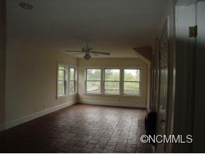 4 Pineview Road Asheville, NC 28804 - Photo 5 of 6 Gallery Image 5
