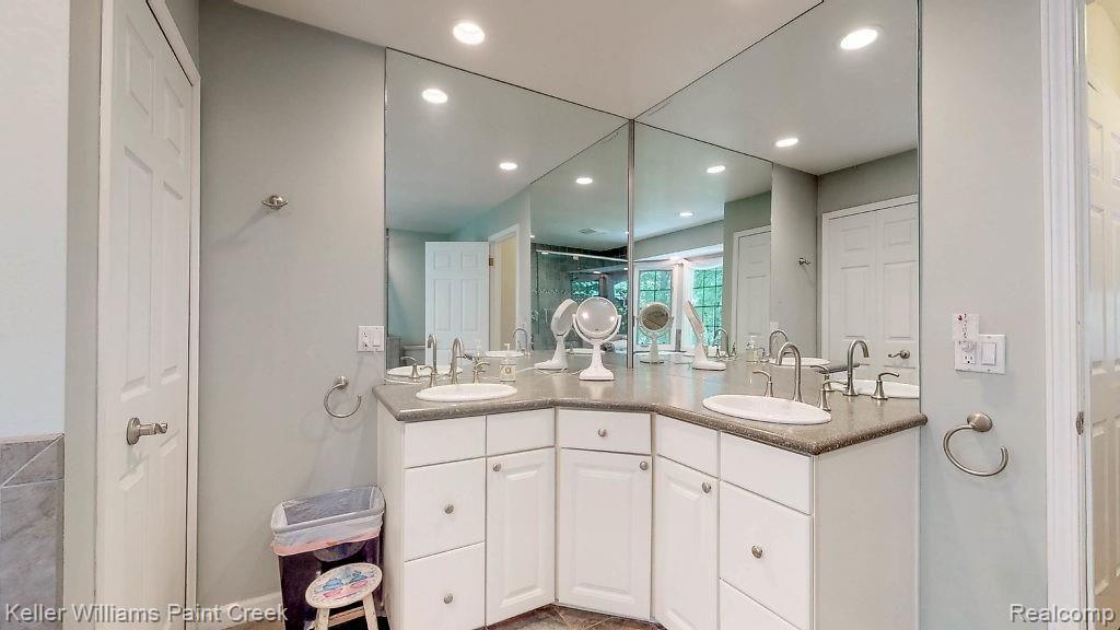 1627 Wakefield Court Rochester Hills, MI 48306 - Photo 27 of 35
