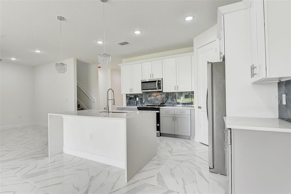 3889 Walker Road Apopka, FL 32703 - Photo 11 of 48