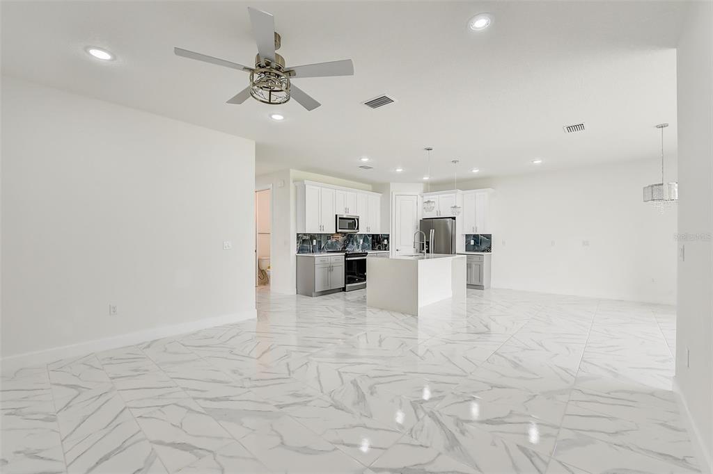 3889 Walker Road Apopka, FL 32703 - Photo 5 of 48