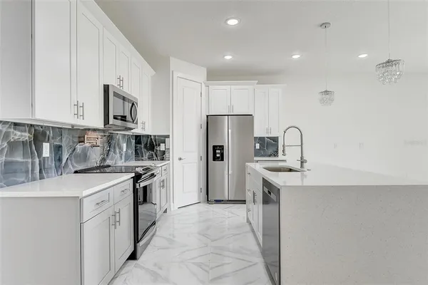 $1,100,000 | 3889 Walker Road, Apopka, FL 32703