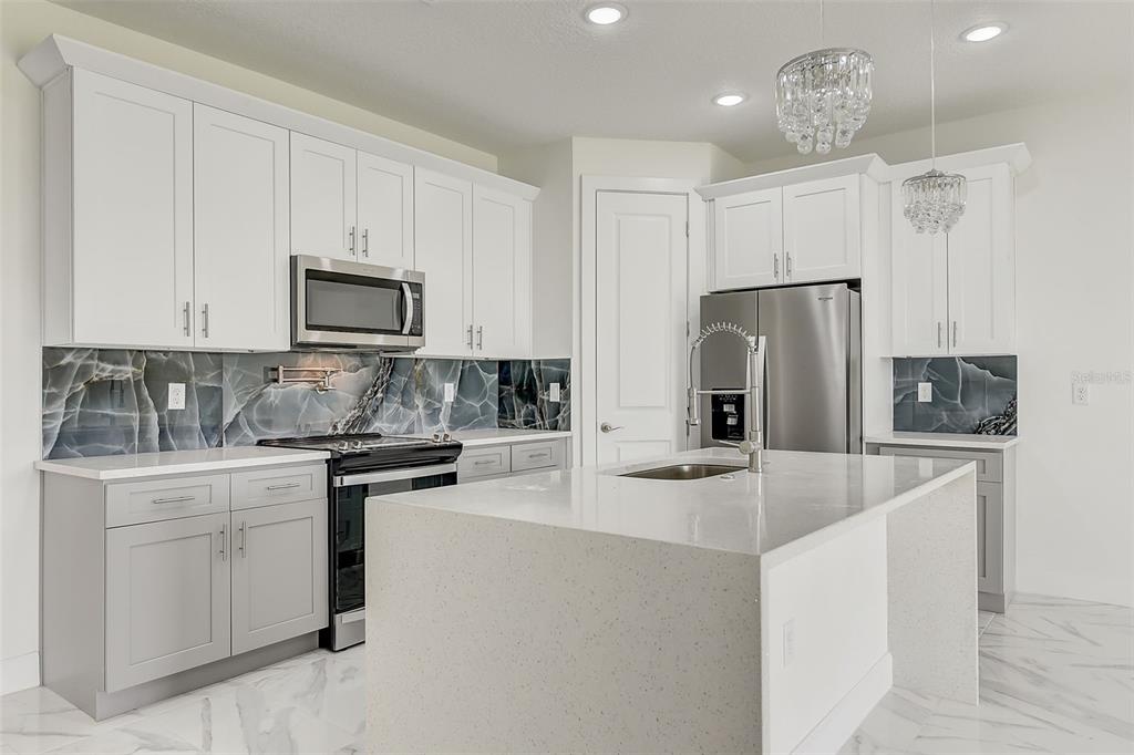 3889 Walker Road Apopka, FL 32703 - Photo 9 of 48