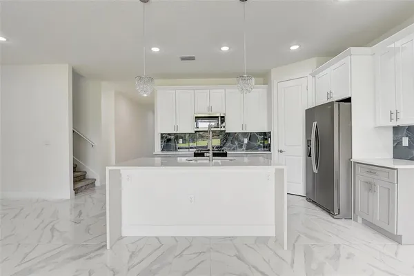 $1,100,000 | 3889 Walker Road, Apopka, FL 32703