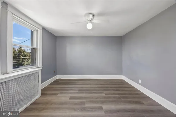 $185,000 | 54 Springton Road, Upper Darby, PA 19082