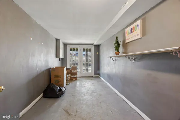 $185,000 | 54 Springton Road, Upper Darby, PA 19082