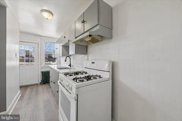 $185,000 | 54 Springton Road, Upper Darby, PA 19082